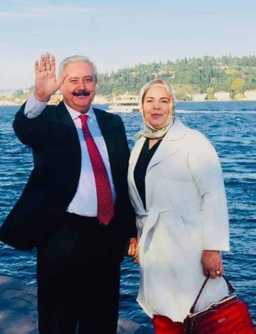 Adana İmamoğlu adayı Kadir Altunköse eşini belediye başkanı adayı yaptı - Resim: 1