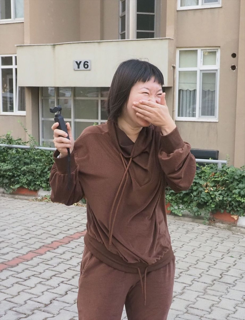 Çinli gelinini, oğlunu ve ilk kez gördüğü torununu mehter marşı ile karşıladı - Resim: 2