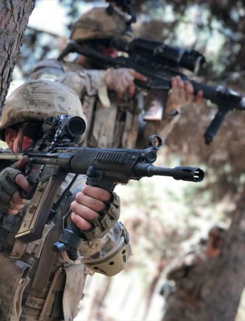 İçişleri Bakanlığınca Mardin'de "Yıldırım-8 Savur" operasyonu başlatıldı - Resim: 3