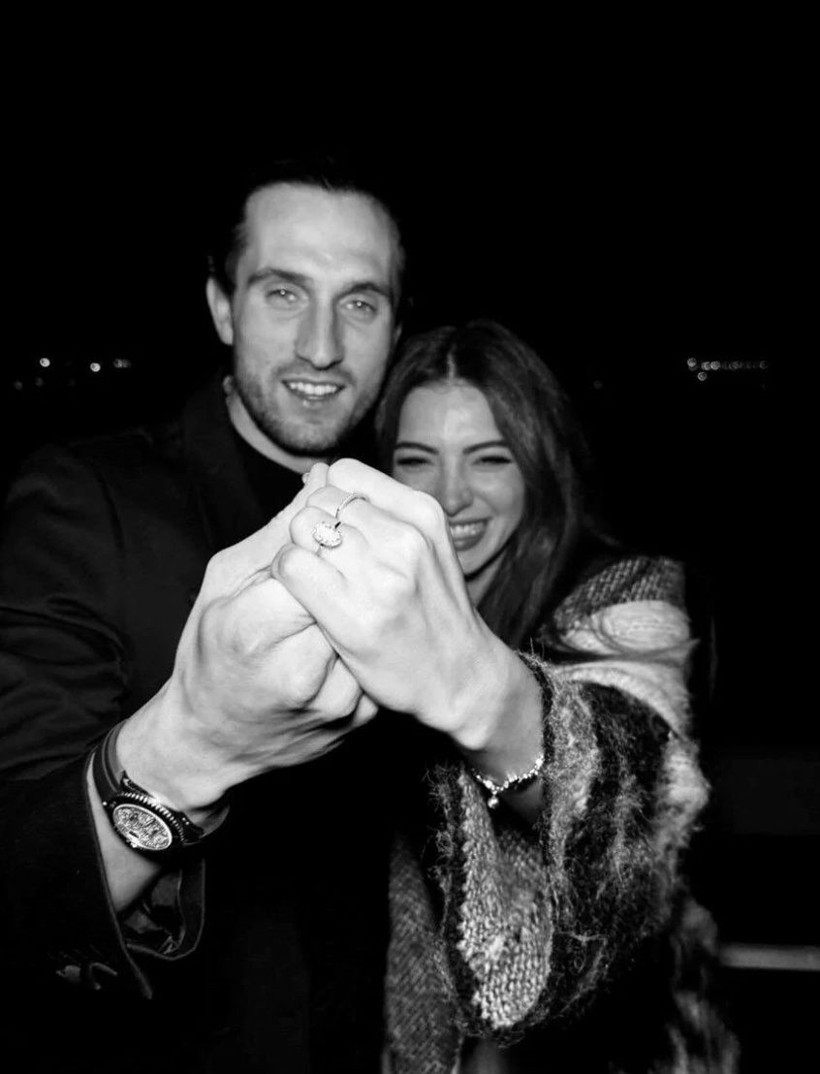 Melisa Aslı Pamuk ile Yusuf yazıcı evlenmişti, düğünden ilk kareler geldi! Paris sokaklarında böyle aşka geldiler - Resim: 1