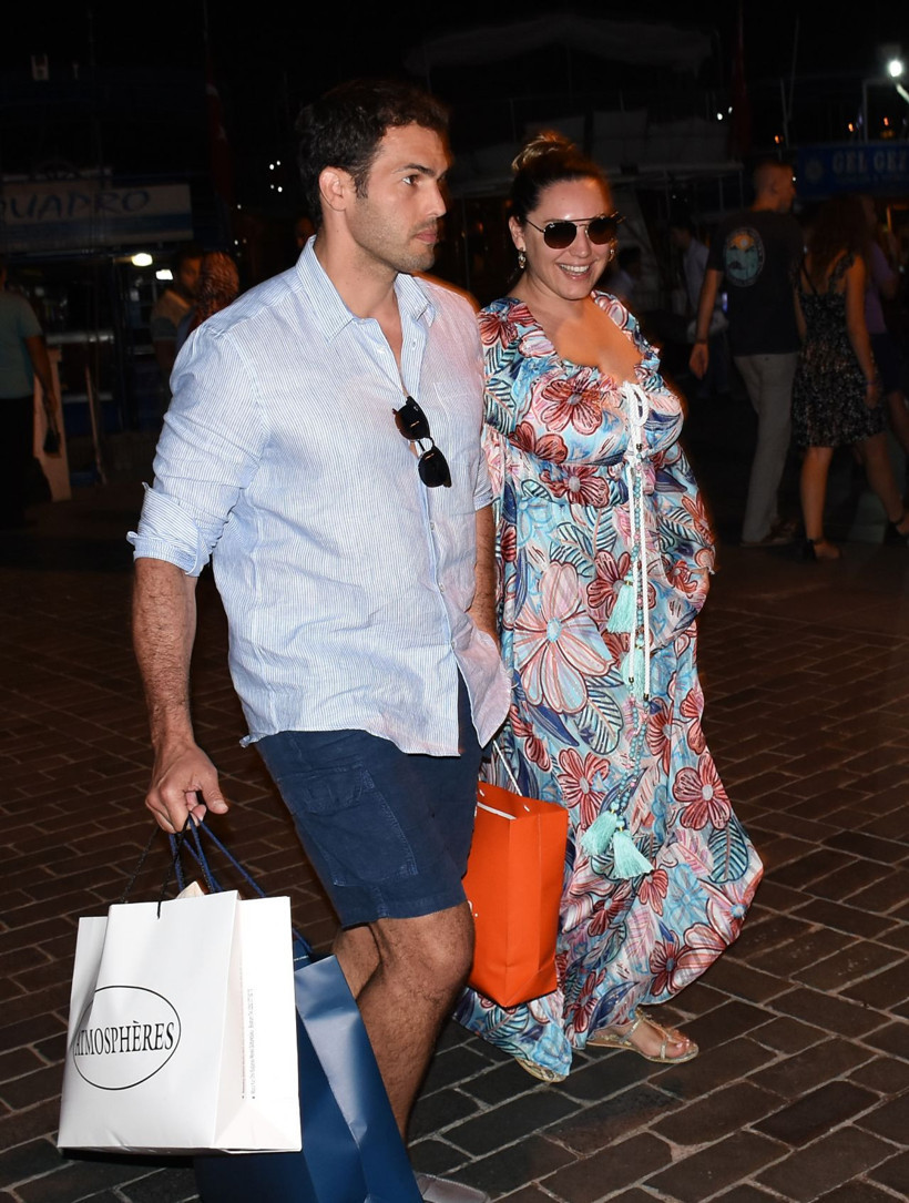 İngiliz oyuncu Kelly Brook Bodrum'da - Resim: 2