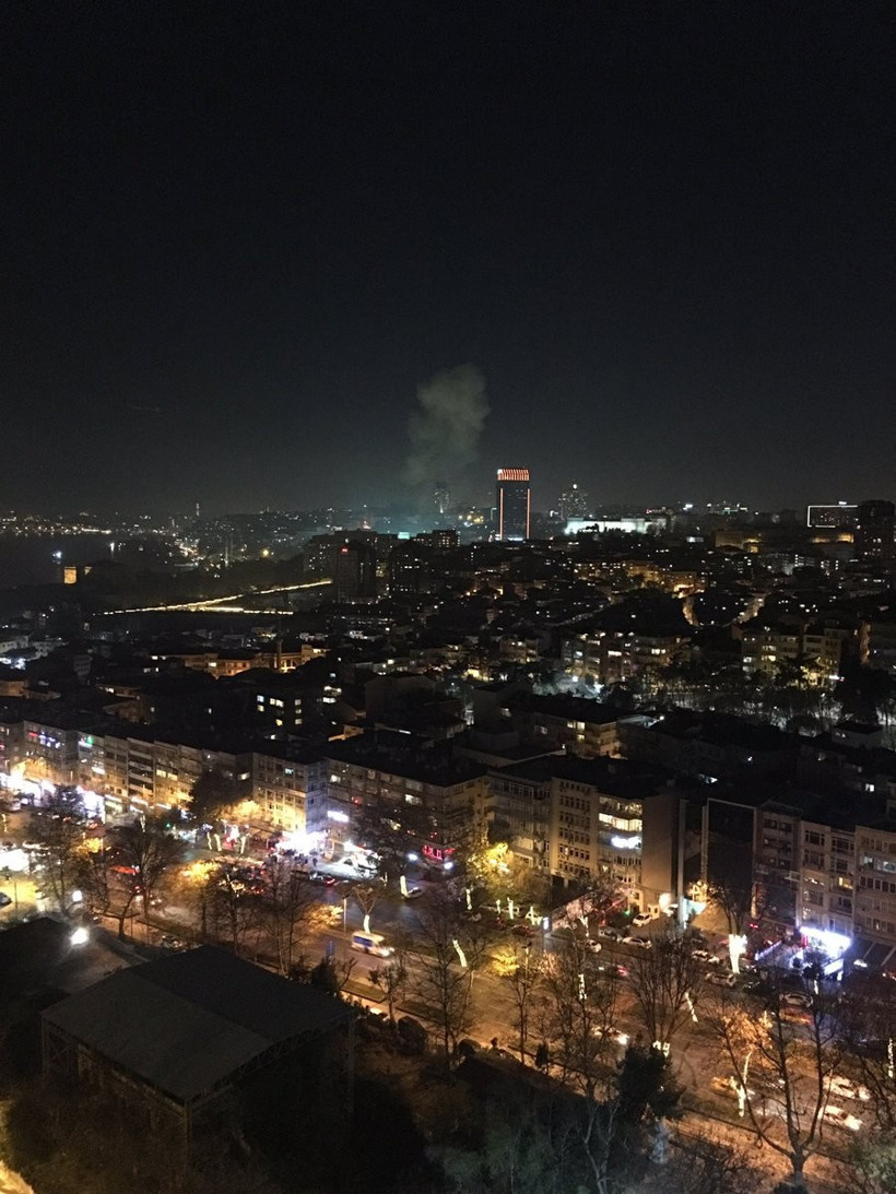 İstanbul patlama olay yerinden ilk görüntüler - Resim: 1