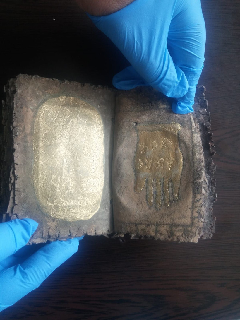 Operasyona İbranice yazılı Tevrat ele geçirildi - Resim: 4