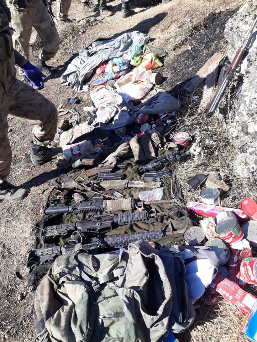 Teröristlerin yakalanma anına ait yeni fotoğraflar çıktı - Resim: 2