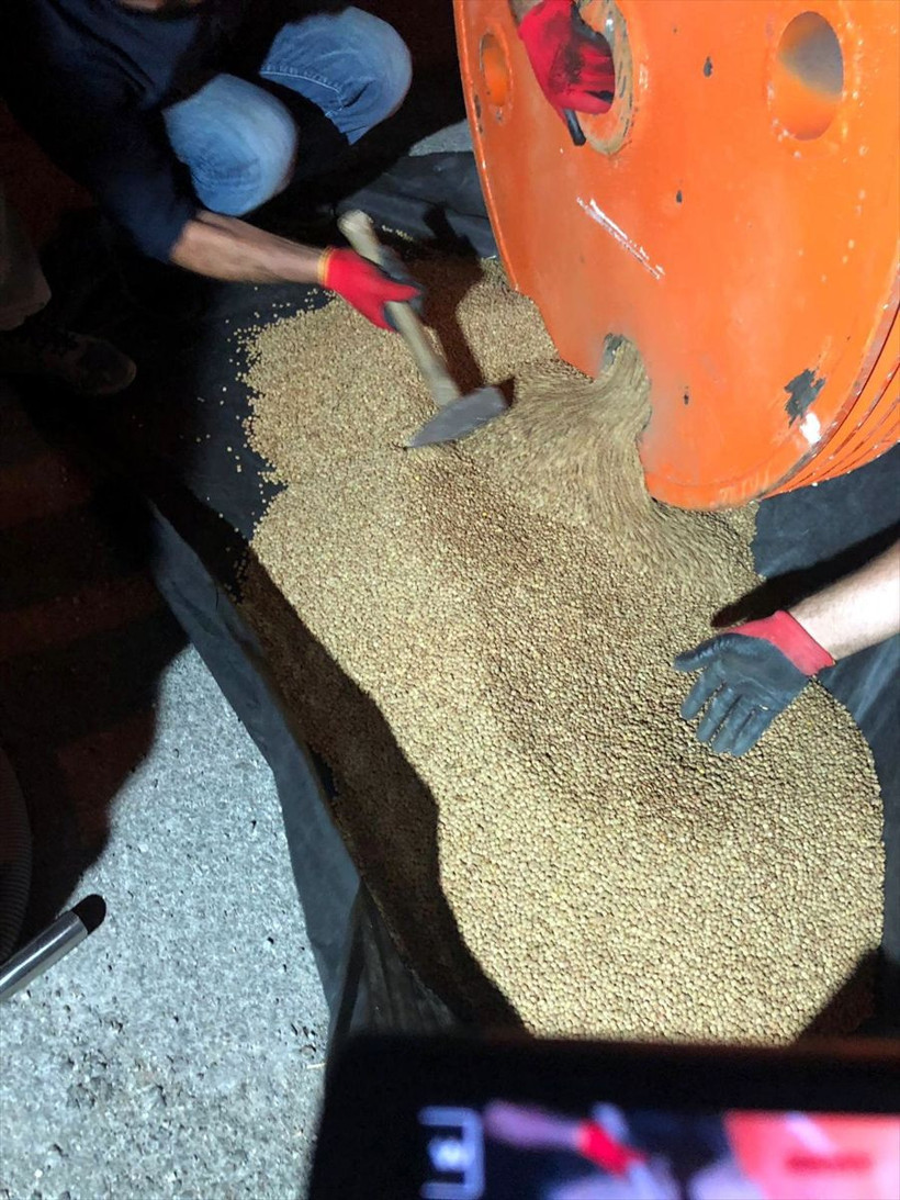 Hatay'da inanılmaz uyuşturucu operasyonu! Sondaj makinelerine yerleştirilmiş - Resim: 3