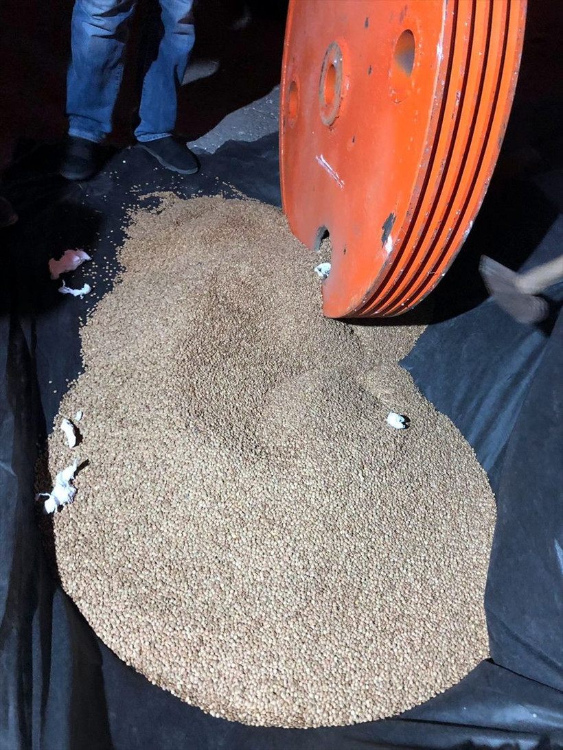 Hatay'da inanılmaz uyuşturucu operasyonu! Sondaj makinelerine yerleştirilmiş - Resim: 4