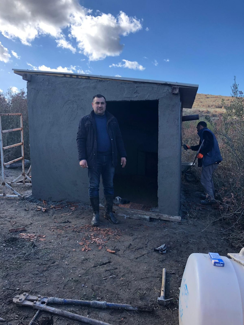 Balıkesir Bigadiç'de 40 yıldır mağarada yaşayan vatandaş! Kaymakamlık devreye girdi - Resim: 4