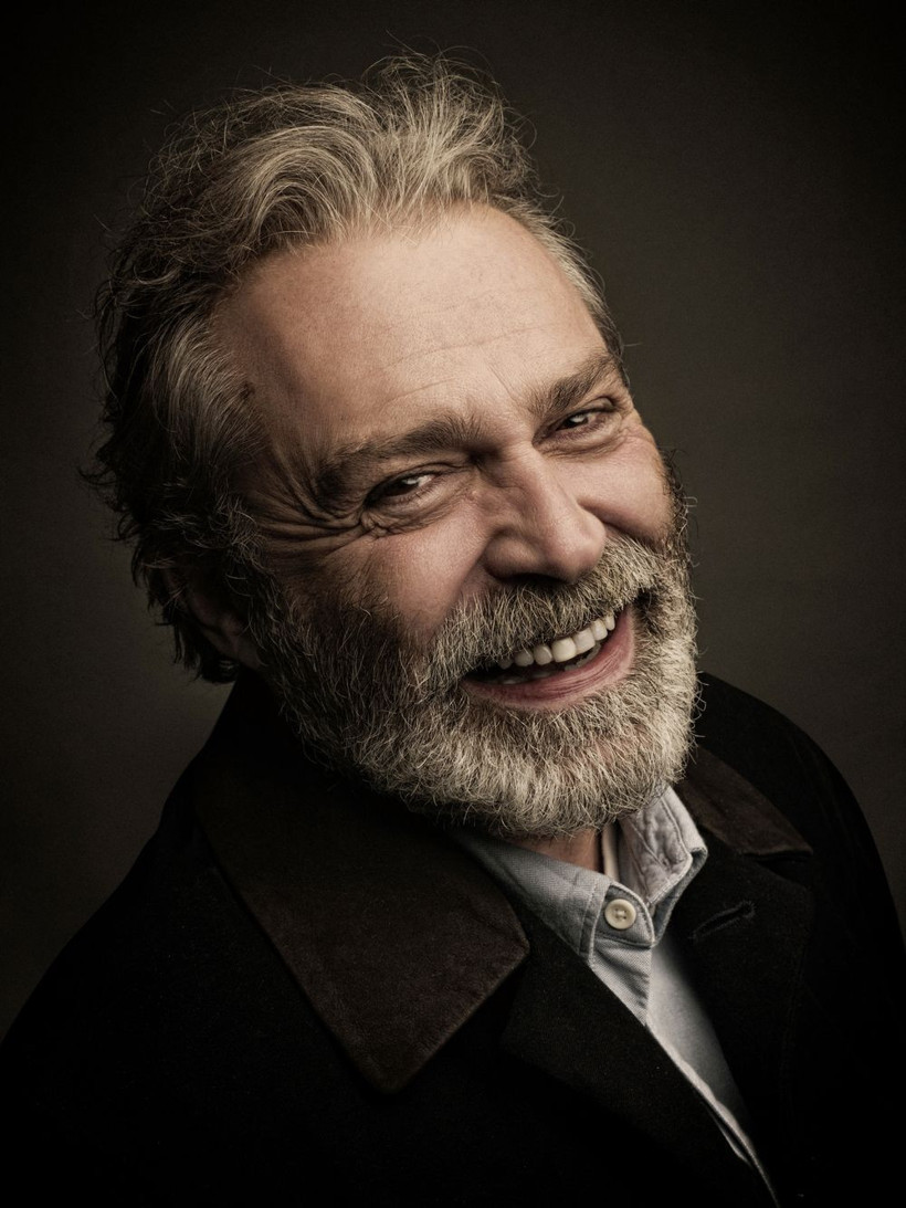 Haluk Bilginer yıllar önce İngiliz dizisinde oynamış 'Oy Oy Eminem' şarkısını söylemiş - Resim: 4