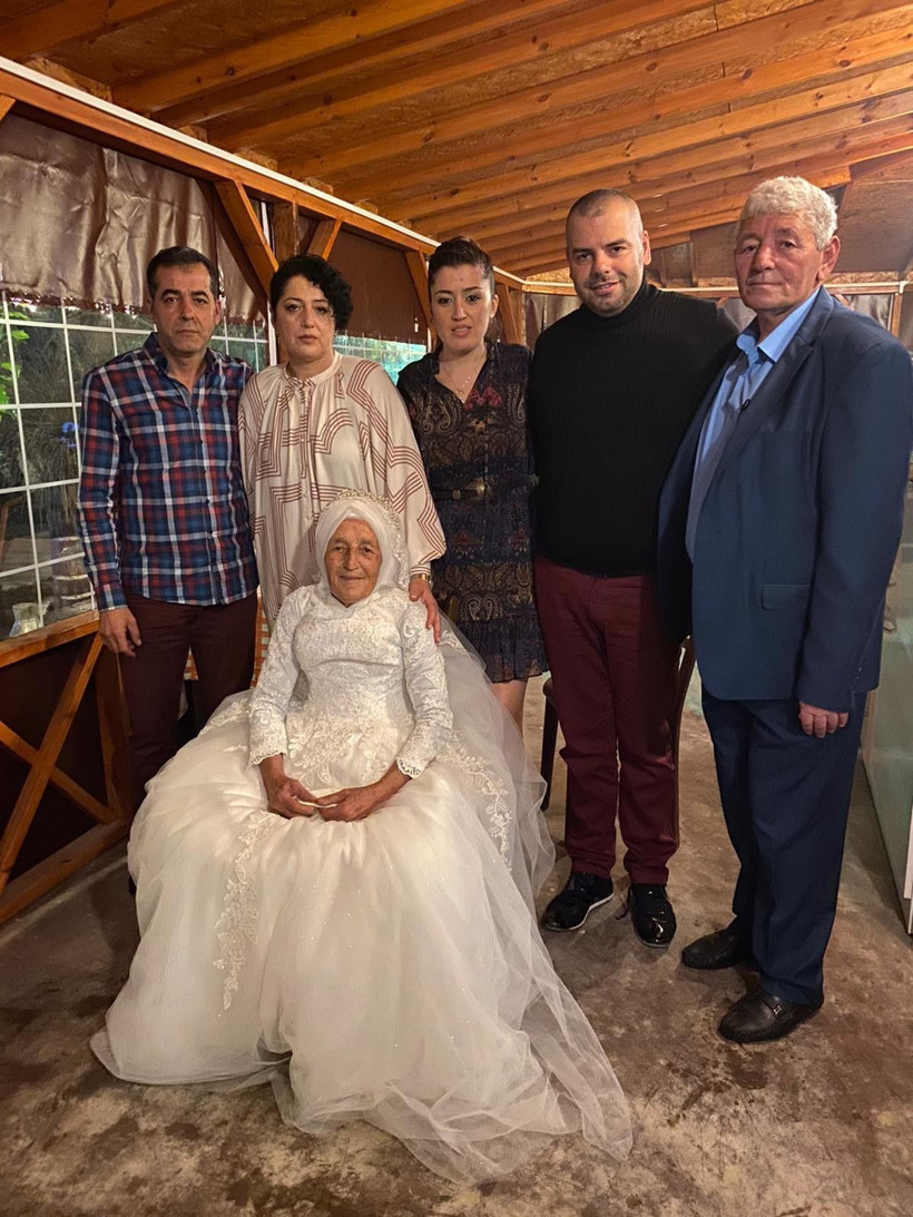 70 yıllık gelinlik hayali 85 yaşında gerçekleşti - Resim: 2
