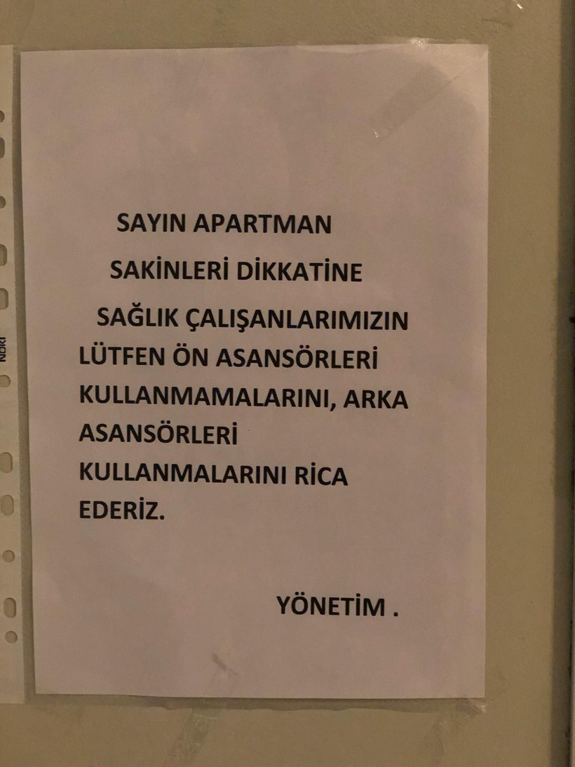 Sağlıkçılar için tepki çeken yazı asılan sitenin yöneticisinden yeni açıklama - Resim: 2