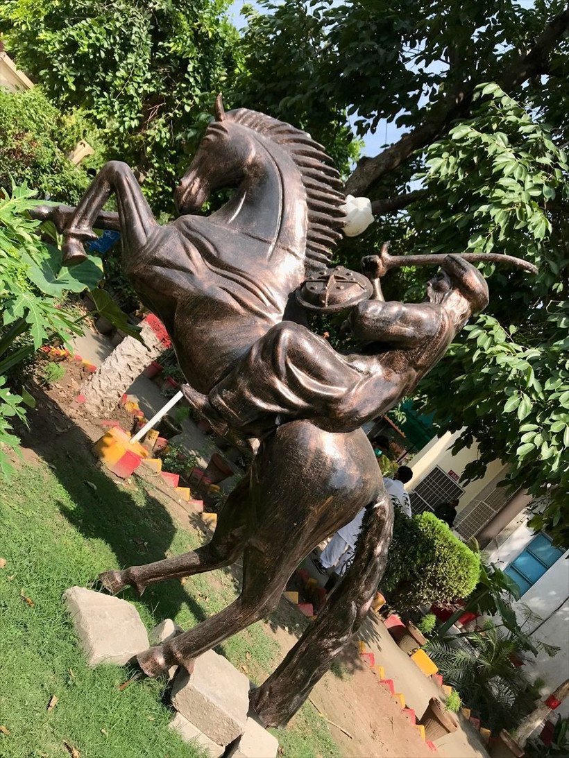 Pakistan'da Ertuğrul Gazi heykeli dikildi Diriliş Ertuğrul'un ilk bölümü 60 milyon kere izlendi - Resim: 2