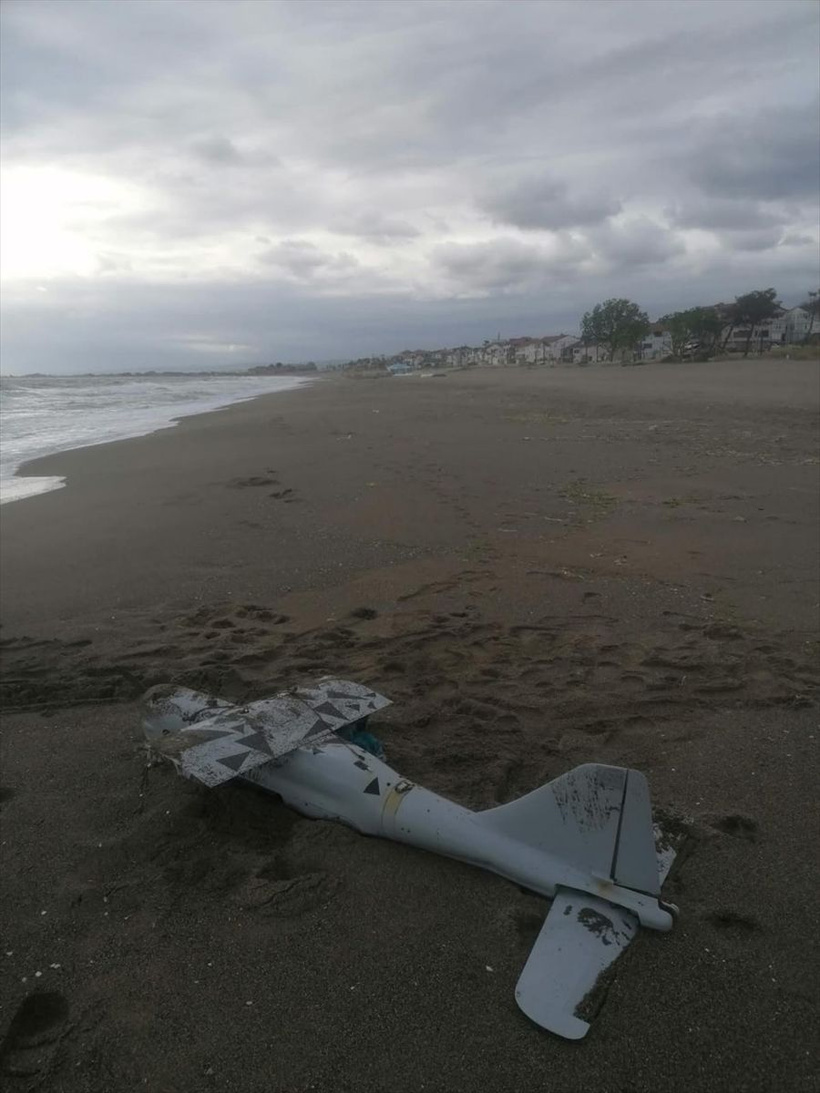 Görenler hemen ihbar etti! Sakarya'da sahilde İHA bulundu - Resim: 4
