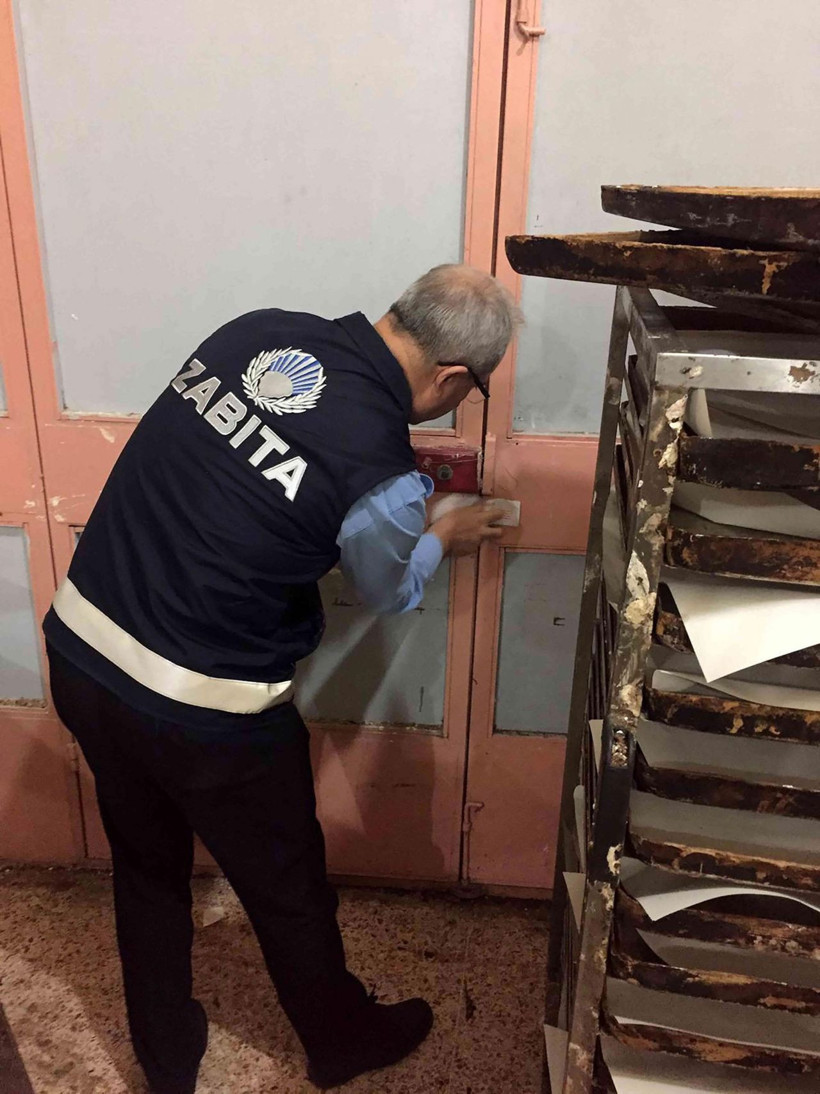 İzmir Buca'da kaçak tatlı imalathanesinde mide bulandıran görüntüler - Resim: 3