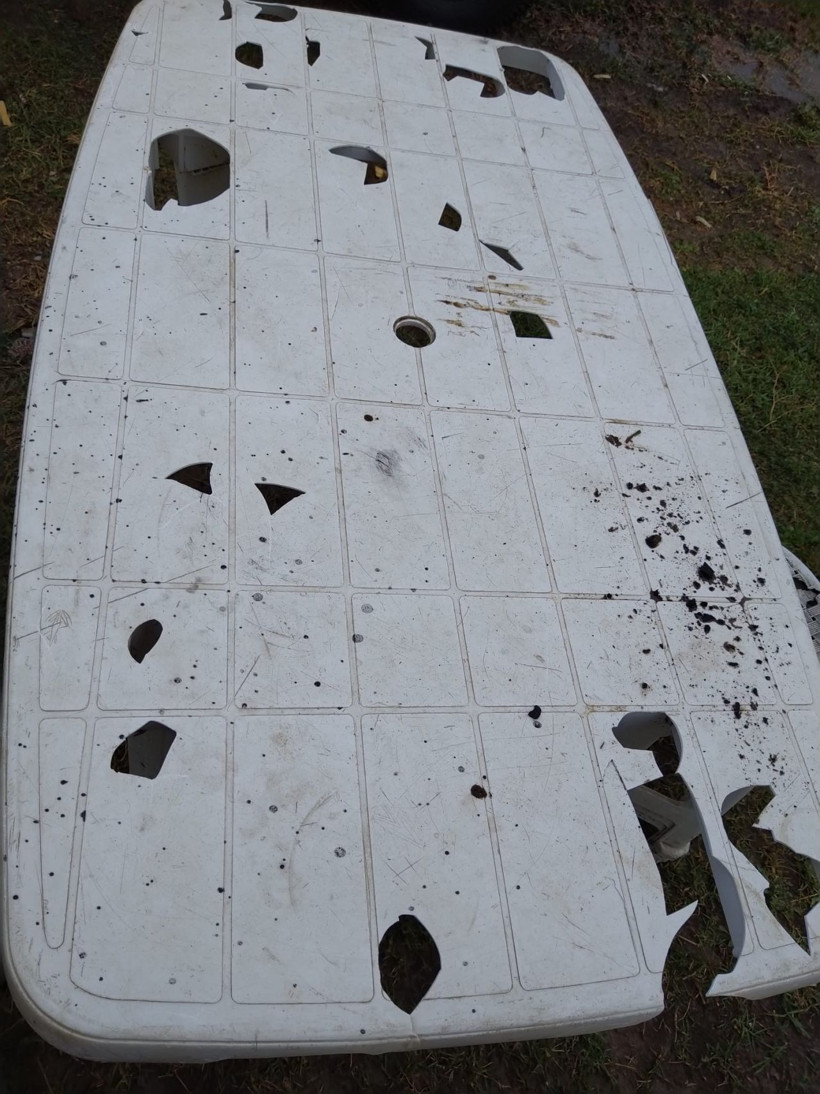 Edirne'de ceviz büyüklüğünde dolu yağdı! Masayı tenteyi deldi geçti - Resim: 1