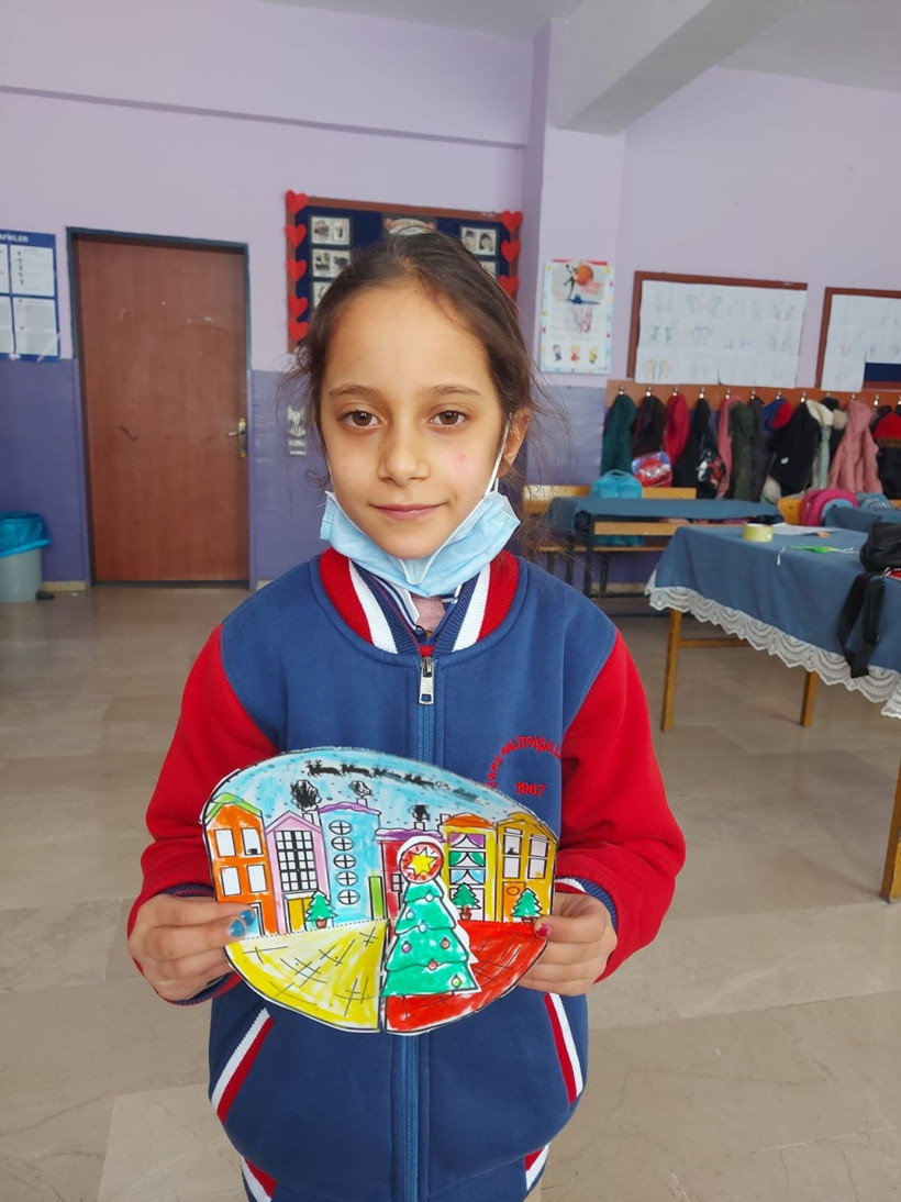 İlkokul 1'inci sınıf öğrencisi kayıp kız bakın nerede bulundu! Saatlerce onu aradılar - Resim: 2