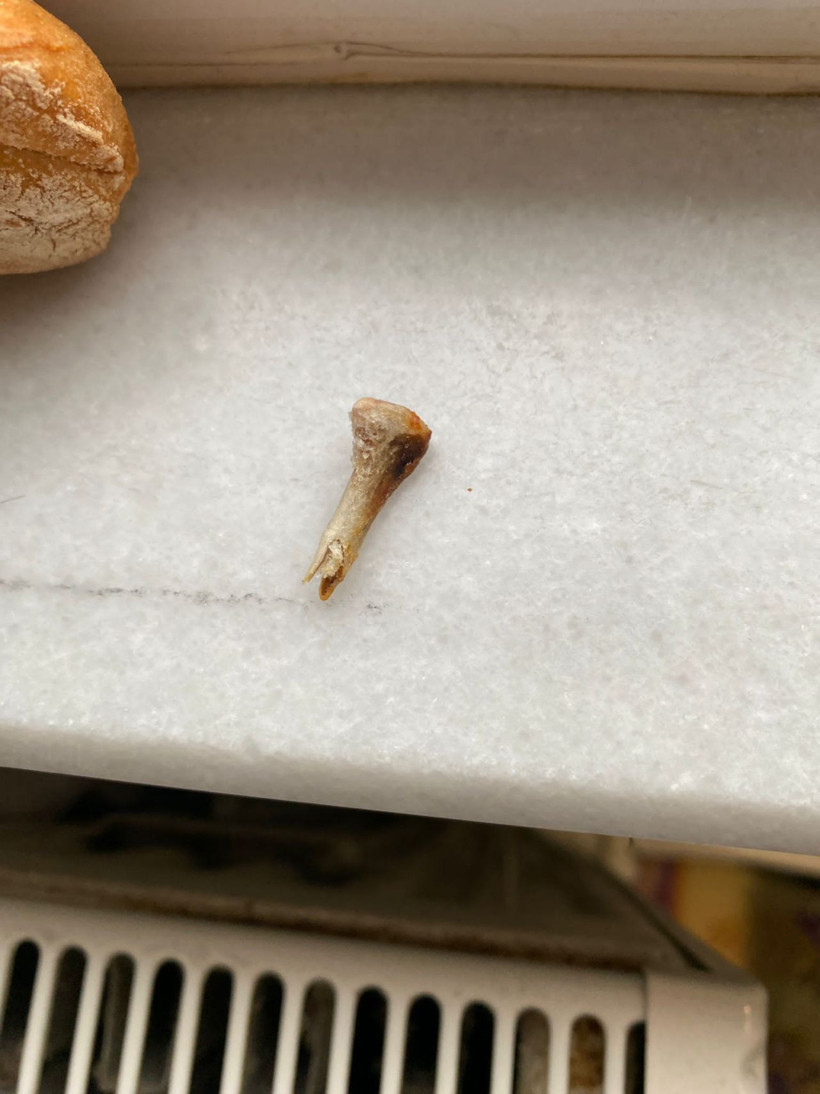 Ekmeğin içinden çıkan şoke etti! Özür dilemesi gereken bakkal öyle bir şey söyledi ki... - Resim: 4