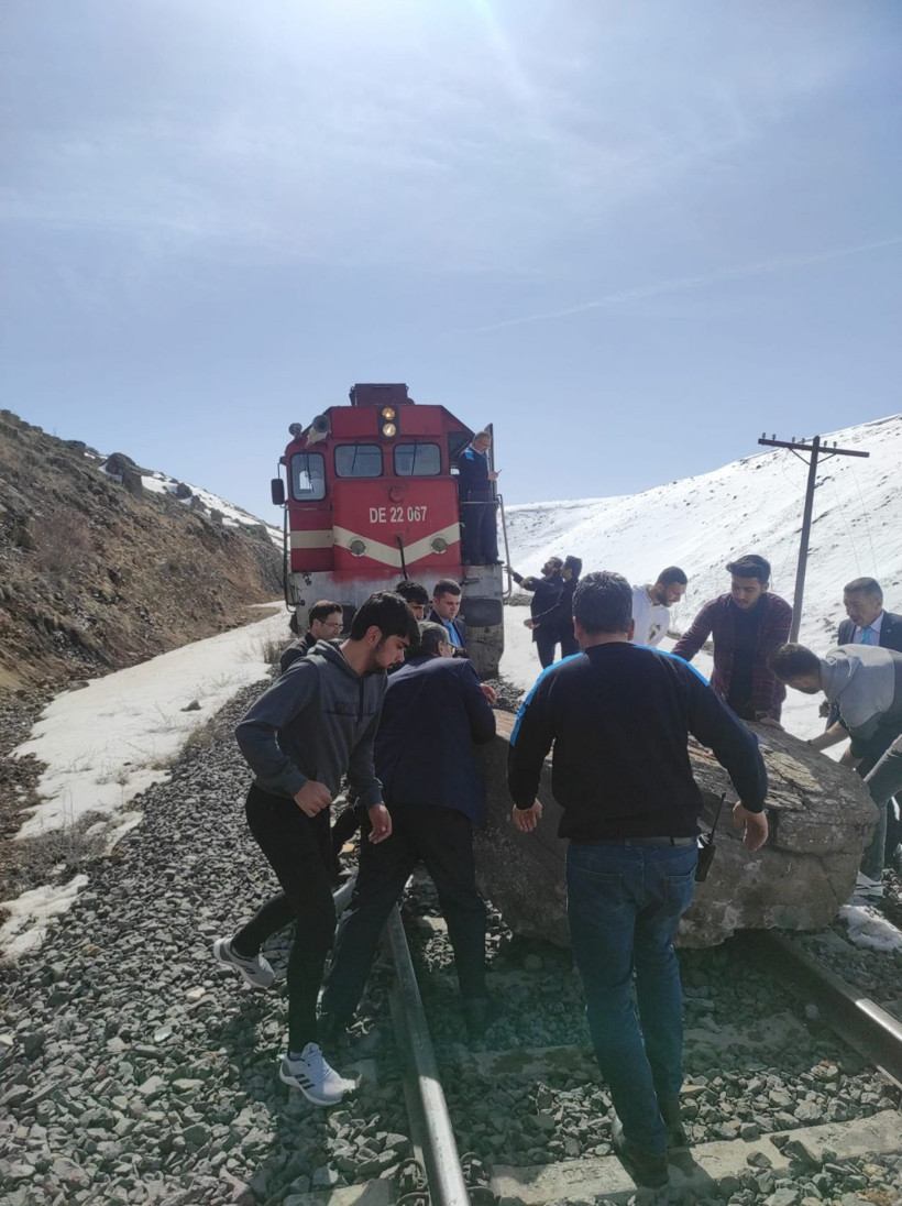 Doğu Ekspresi'nde faciaya ramak kala! Bir anda karşısına çıktı - Resim: 2