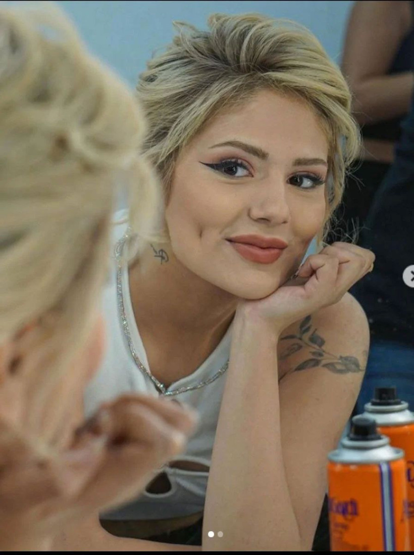 Kısmetse Olur Aybüke Çakal'ın estetiksiz hali ağızları açık bıraktı! 21 yaşında ama... - Resim: 1