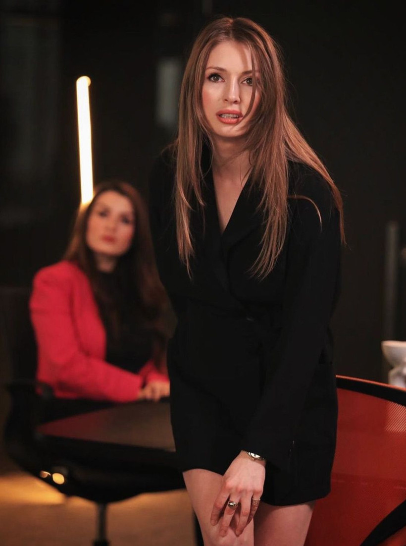 Yasemin Kay Allen 'bedenini satmaya çalışıyorsun' diyen takipçisine yanıt verdi - Resim: 4