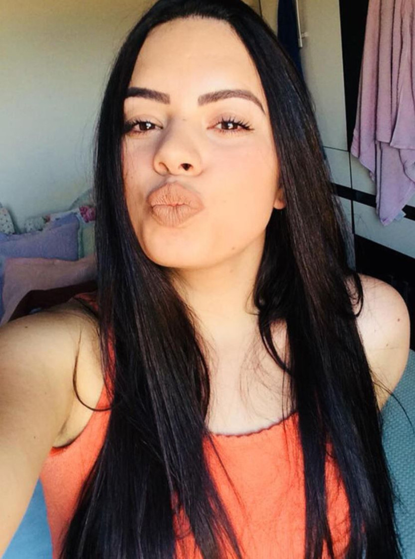 Havuza atlayınca bikinisi düşen genç kızın sonu korkunç şekilde bitti - Resim: 2