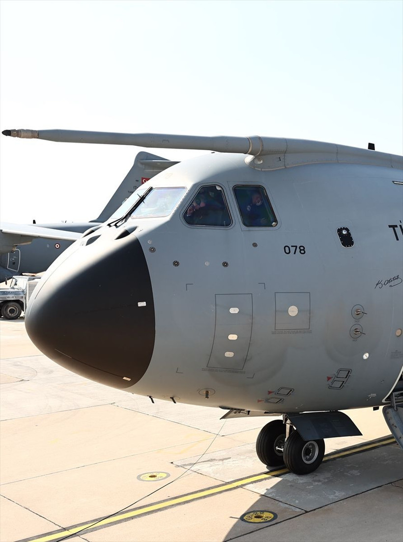 Hulusi Akar ve TSK komuta kademesi Koca Yusuf'un kokpitinde - Resim: 2