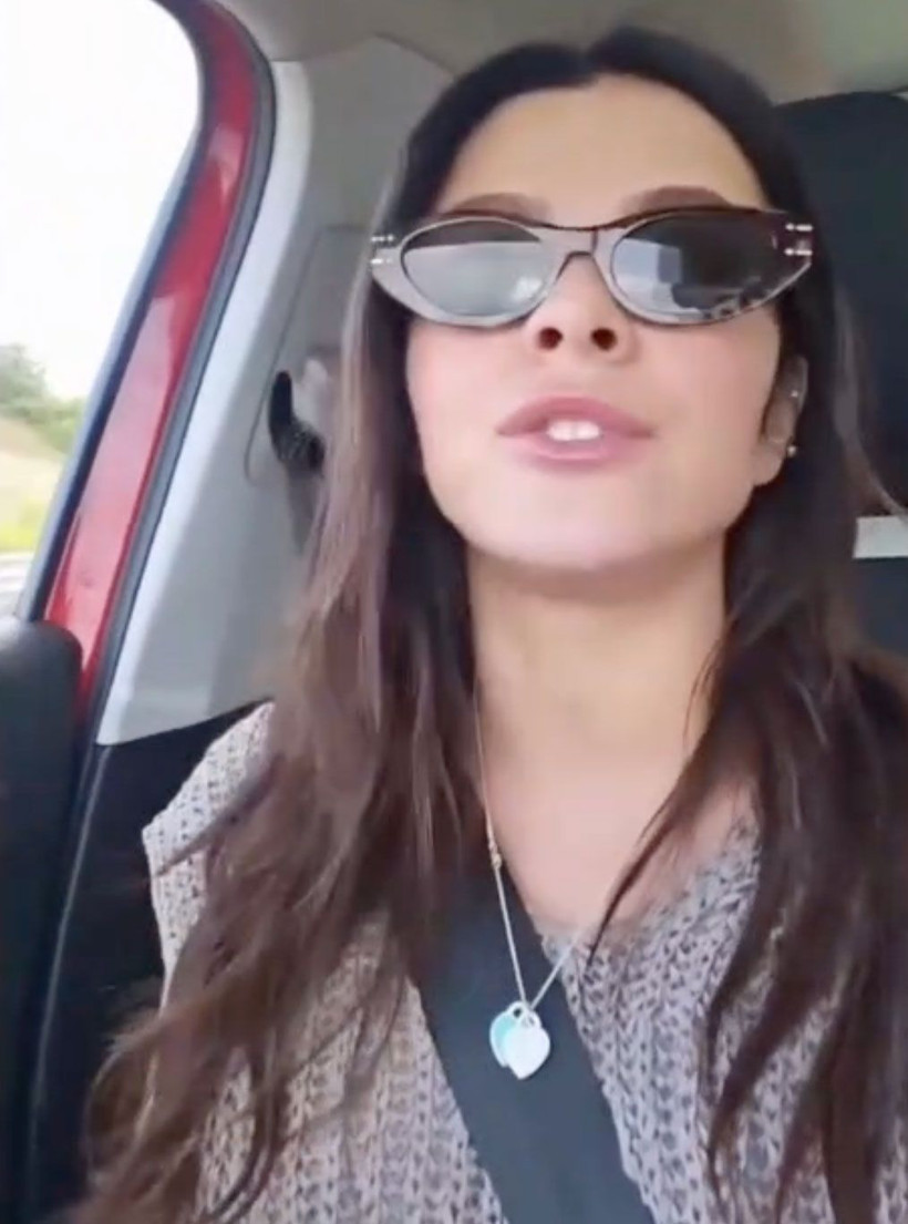 Ünlü oyuncu İlayda Alişan sinirlerine hakim olamadı! Uçağa alınmayınca isyan etti - Resim: 4