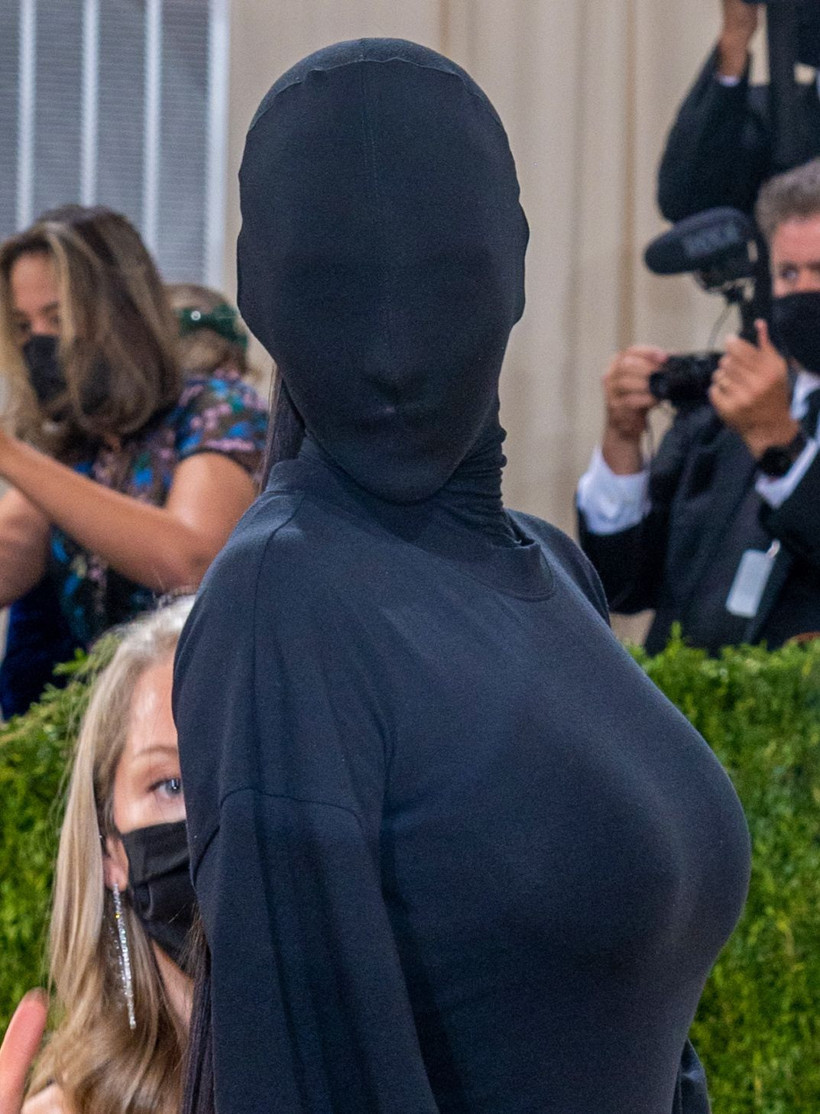 Met Gala'da Kim Kardashian'dan korkutucu kostüm - Resim: 1