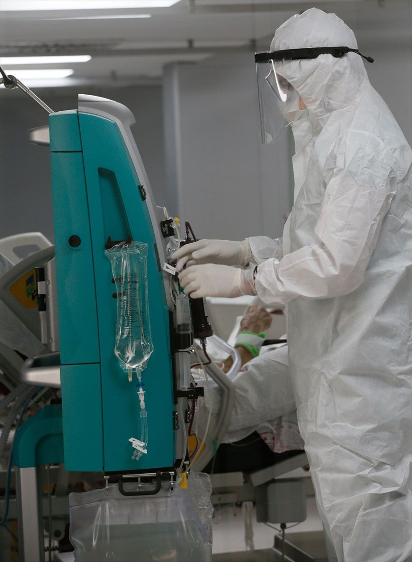 Yoğun bakımdan yürek yakan görüntüler! Sağlıkçılardan "tedbirlere uyun" çağrısı - Resim: 1