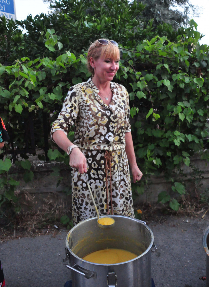  Antalya'da yabancı gelinlerden iftar - Resim: 4