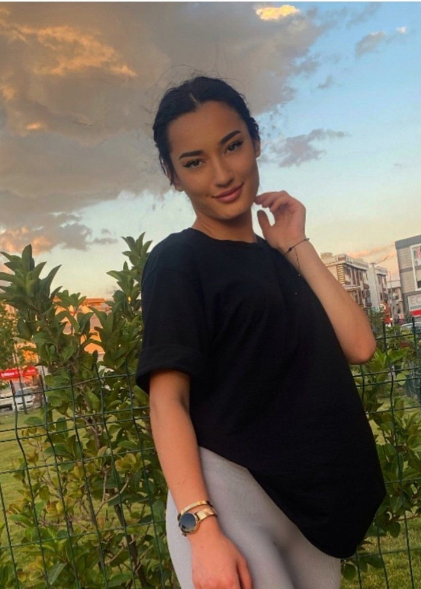 Sinem Çiçek'in annesinden yürek yakan iddialar! Tecavüz var ambulans 45 dakika geç gelmiş - Resim: 3