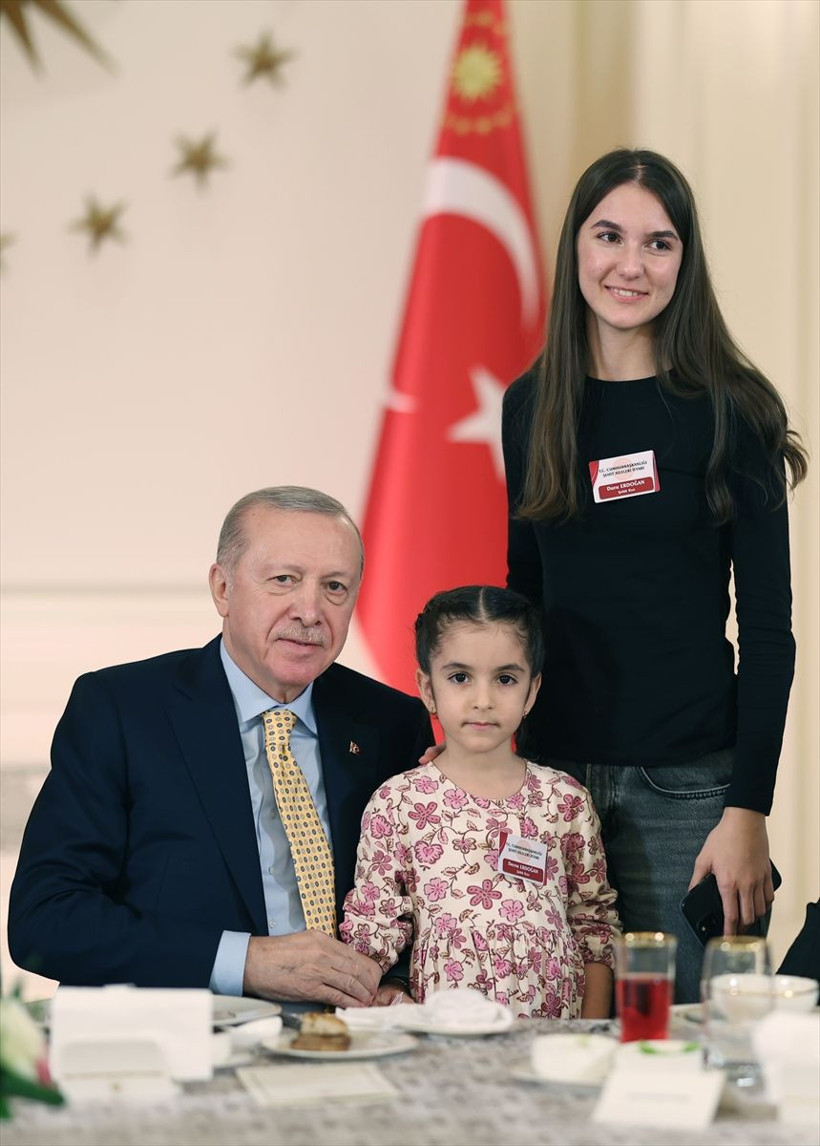 Cumhurbaşkanı Erdoğan, şehit aileleriyle iftar programında bir araya geldi - Resim: 3