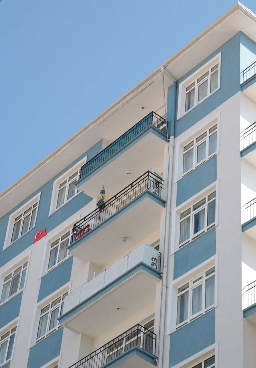 Misafirliğe gittiği arkadaşının evinin balkonundan düştü - Resim: 4