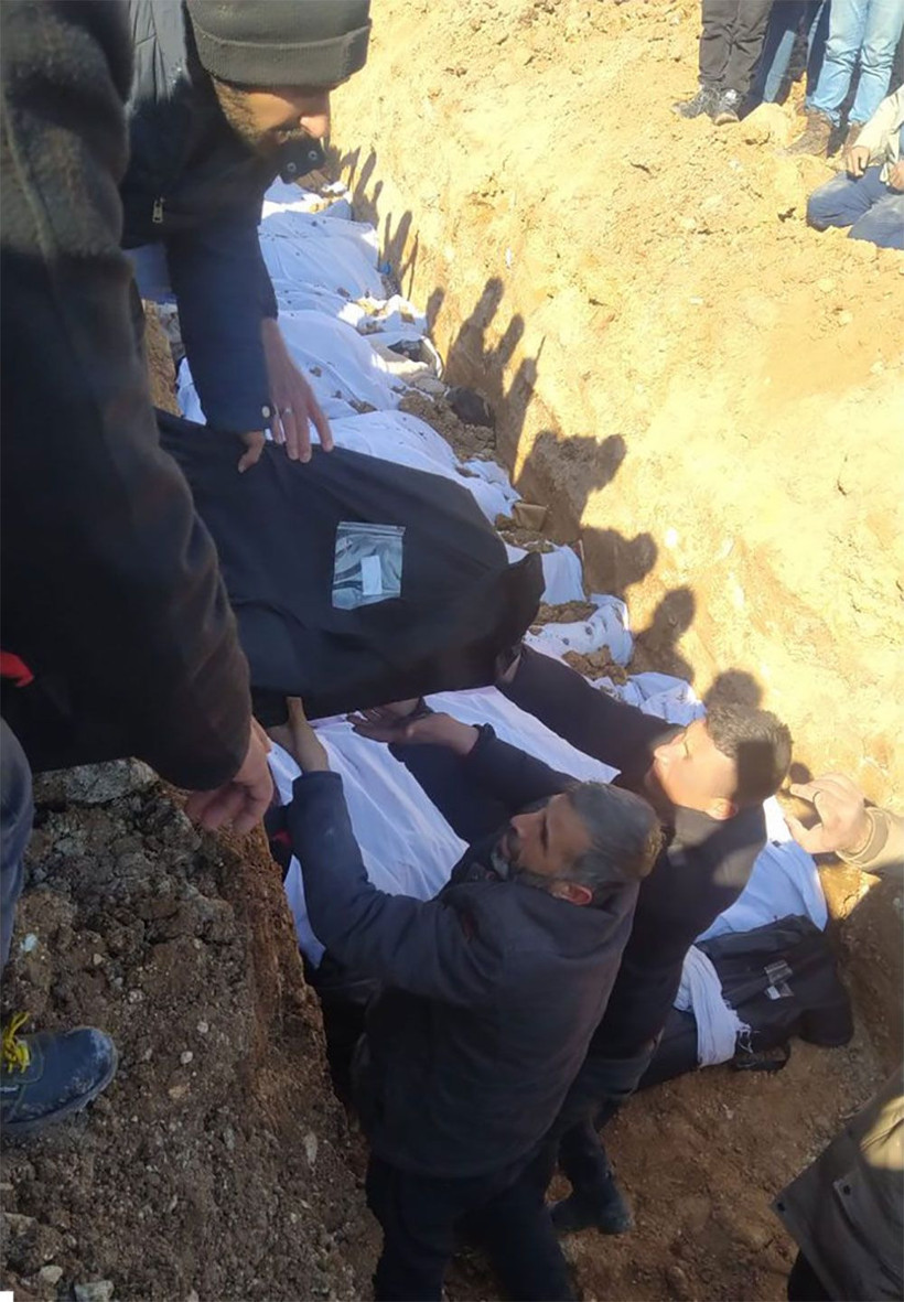 Kahreden görüntü! Kefen yok, toplu mezarlara gömülüyor! Diyanet'ten yürek sızlatan fetva - Resim: 4