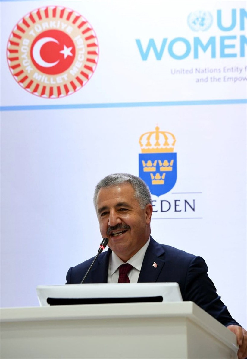 Ahmet Arslan'dan kadınlara 15 Temmuz dersi! - Resim: 4