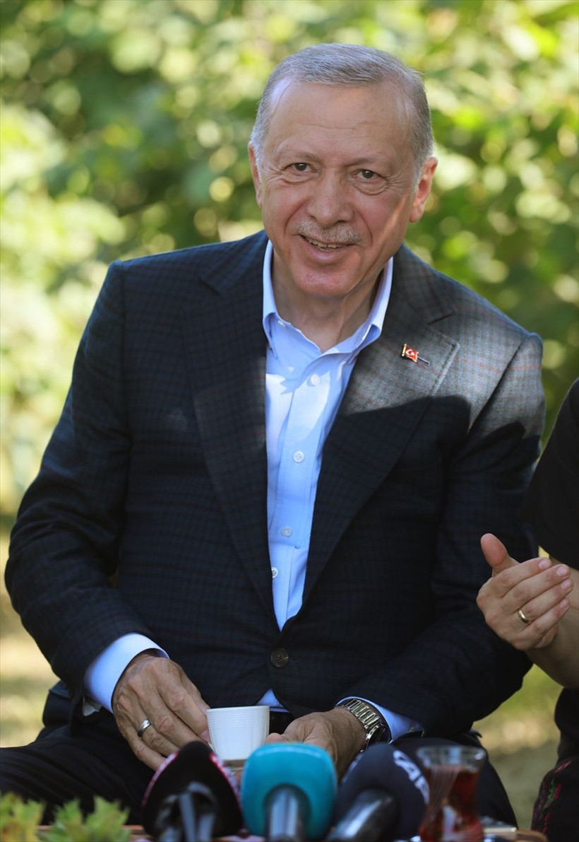 Cumhurbaşkanı Erdoğan fındık bahçesine girdi Karadeniz fındık fiyatlarını bekliyor - Resim: 3