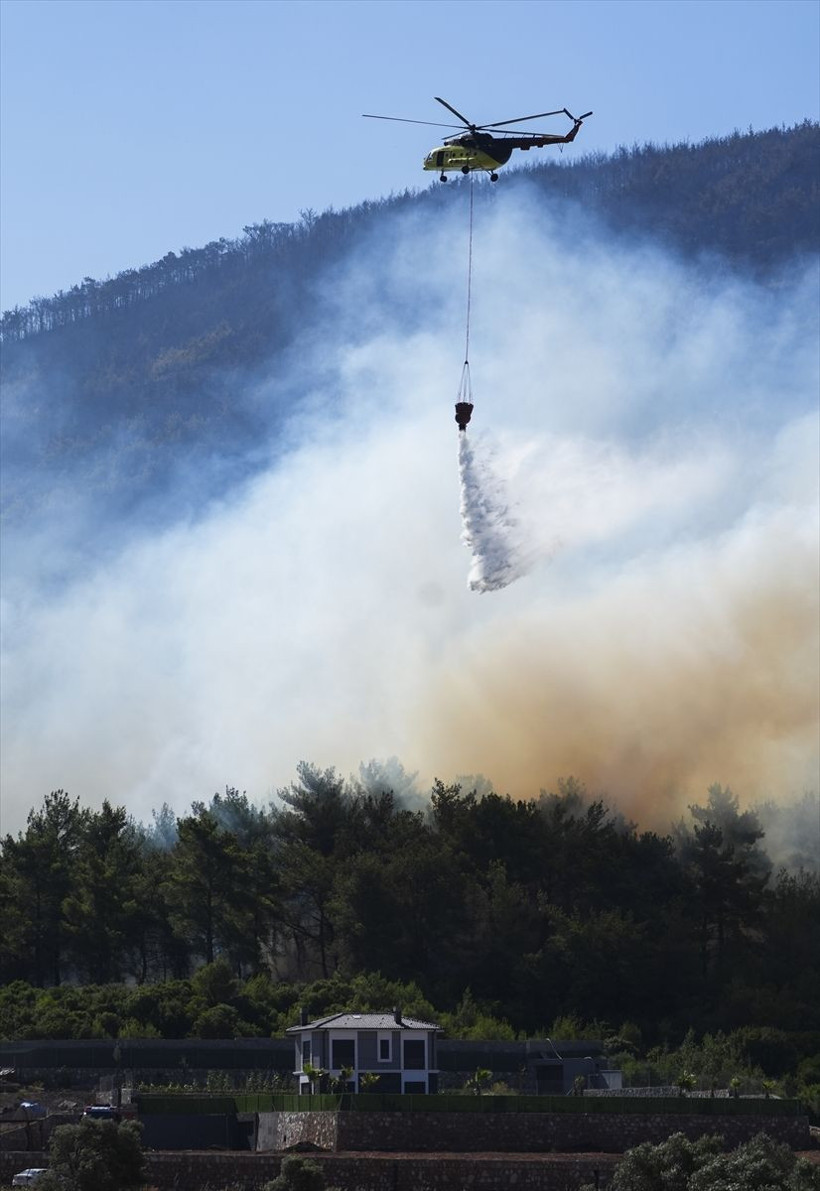 İzmir, Manisa, Antalya yanıyor! En kötüsü Seferihisar ve Menderes'de... - Resim: 3