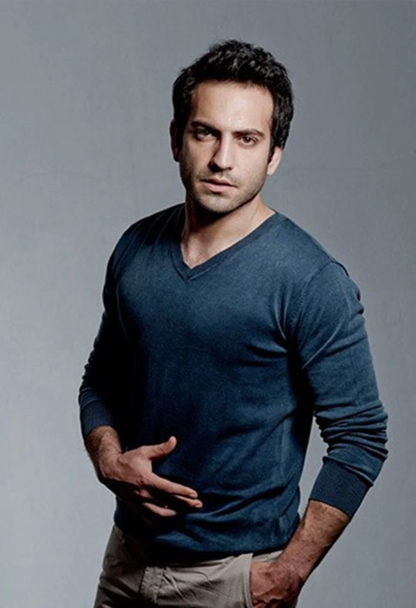 Ünlü olmadan önce müezzin olan ünlü bakın kim çıktı! İşte Tarkan Hadise Beren Saat'ın eski meslekleri... - Resim: 4