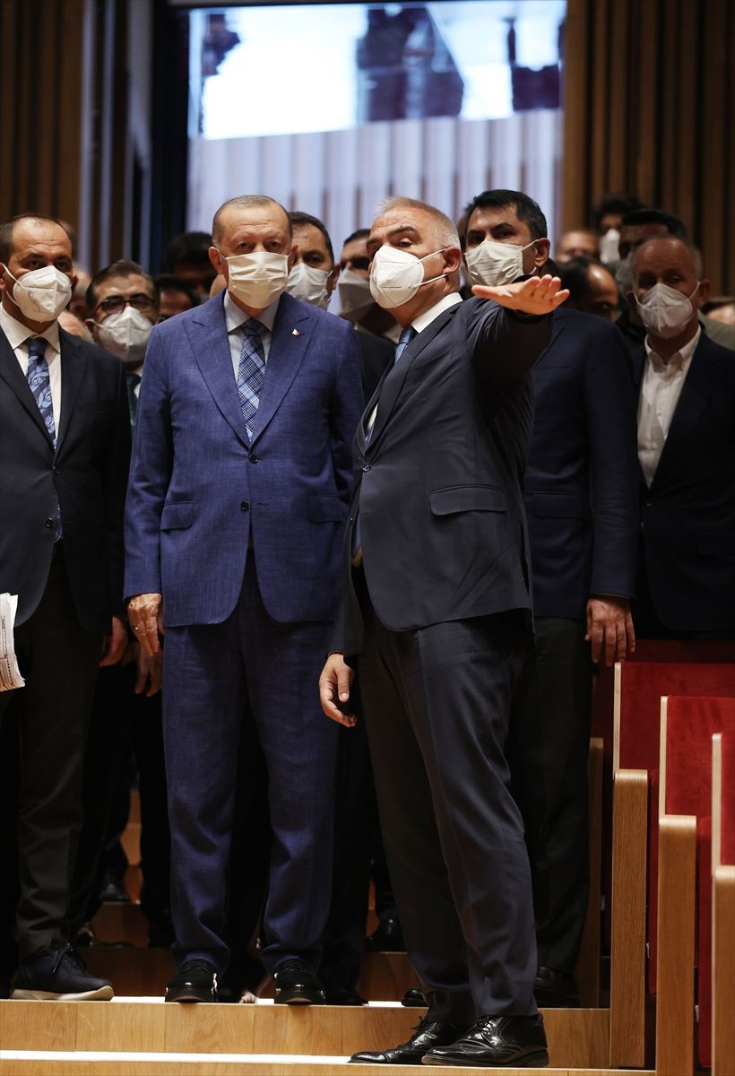 Cumhurbaşkanı Recep Tayyip Erdoğan, AKM ve Rami Kışlası'nda incelemelerde bulundu - Resim: 4