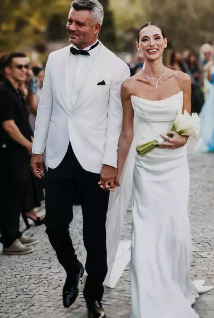 Saran Ailesi'nin en mutlu günü! Kızı Lal'in düğününde gözyaşları sel oldu... - Resim: 1