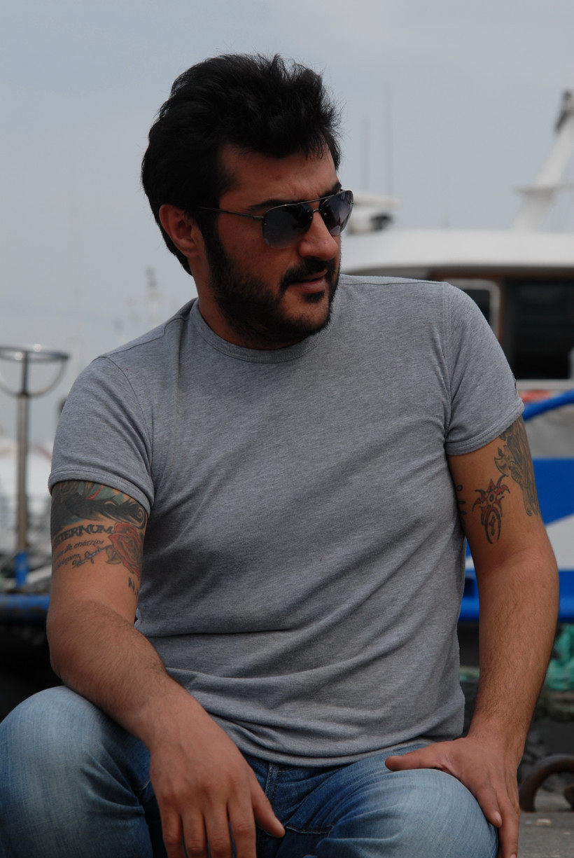 Ünlü oyuncudan sokak ortasında skandal hareket - Resim: 1