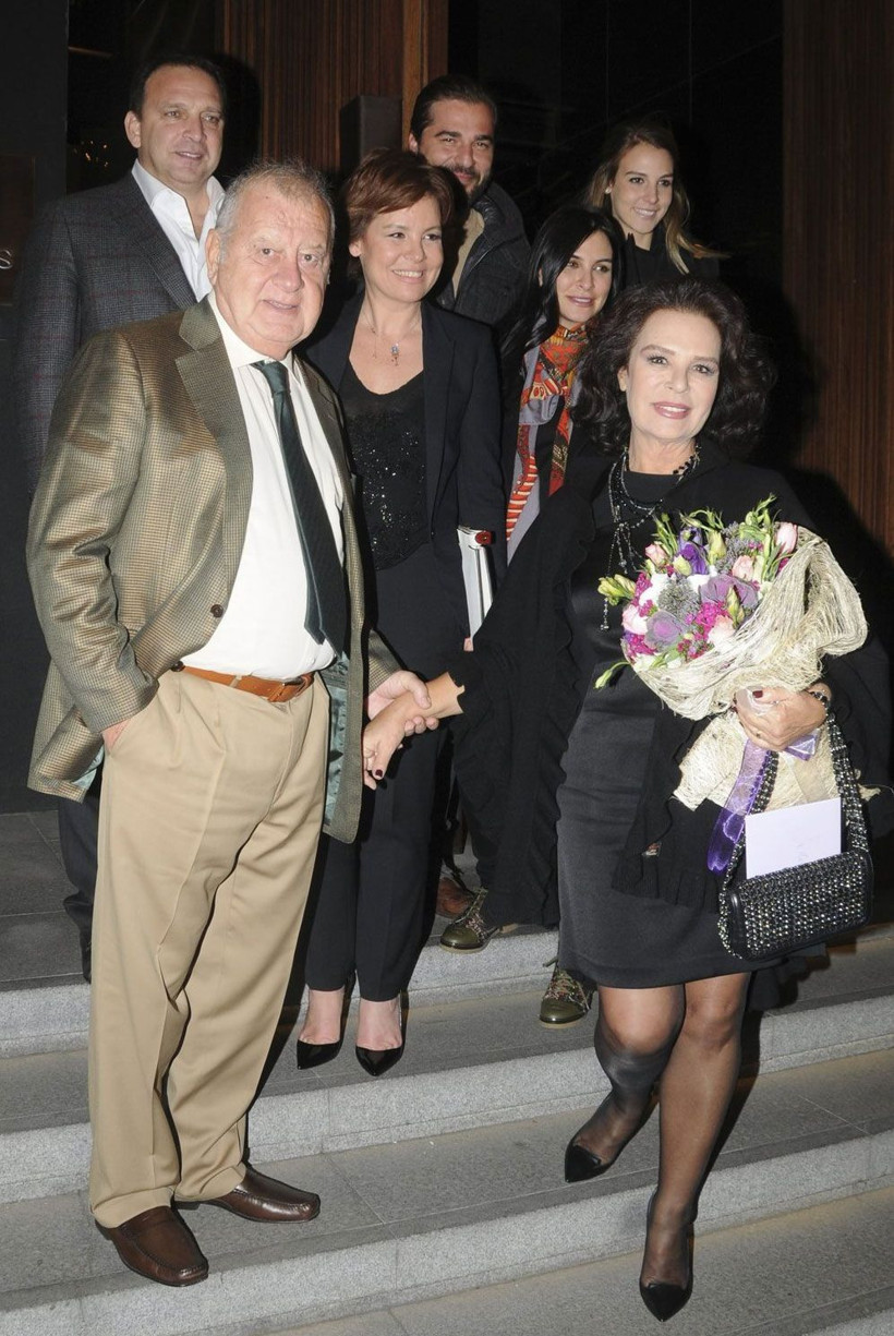 Hülya Koçyiğit'in damadı Ender Alkoçlar'dan koronavirüs yorumu: Çok azmıştık... - Resim: 1