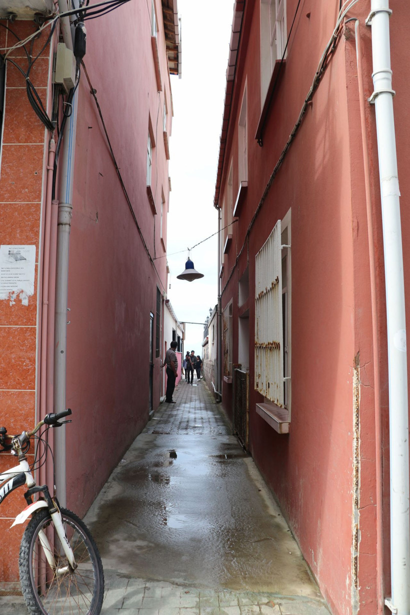 Samsun'da sıra dışı sokaklar dışarıdan gelen fotoğraf çekip sosyal medyada paylaşıyor - Resim: 2