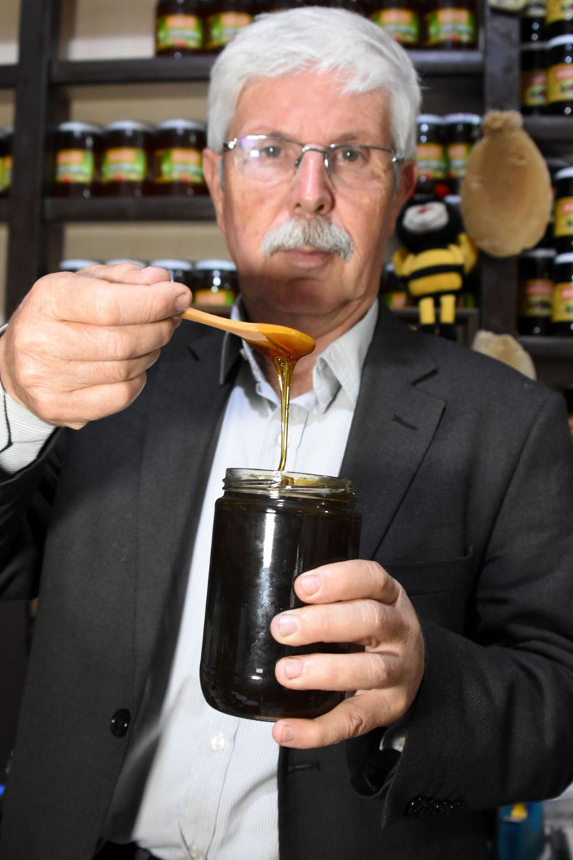 Siyah diye vatandaş yemiyor! Bu bal kanserli hücreleri tedavi ediyor - Resim: 1