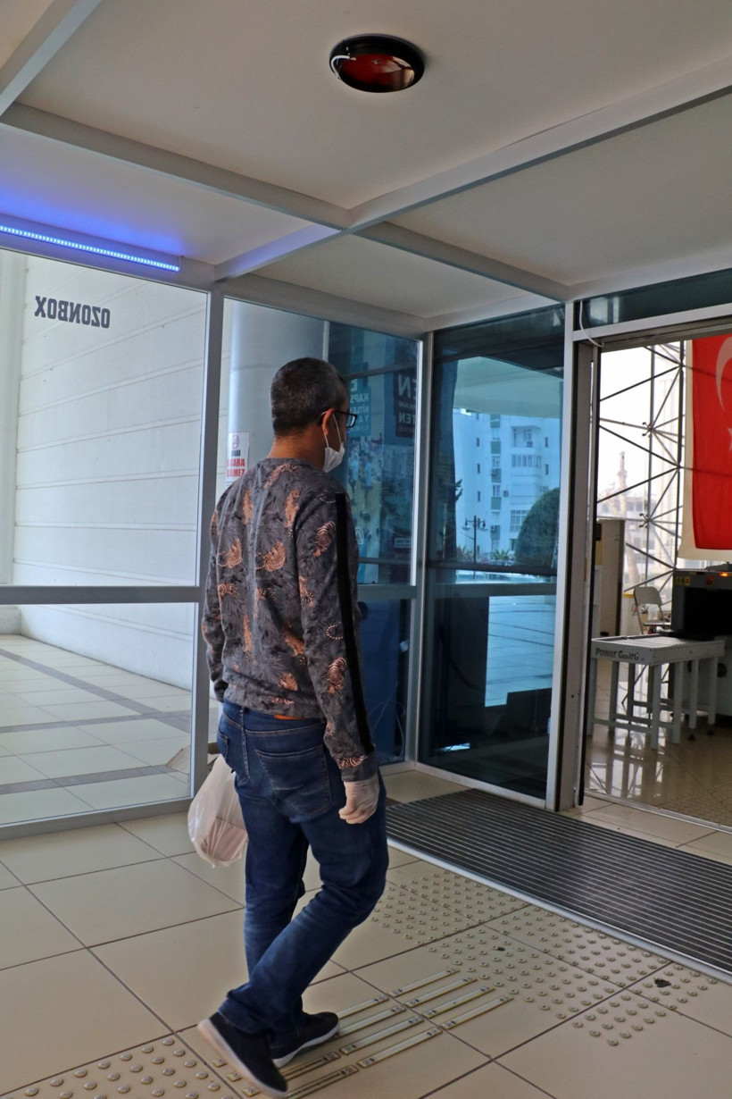 Muratpaşa'da bu odadan geçenin üzerindeki virüsler ölüyor - Resim: 1