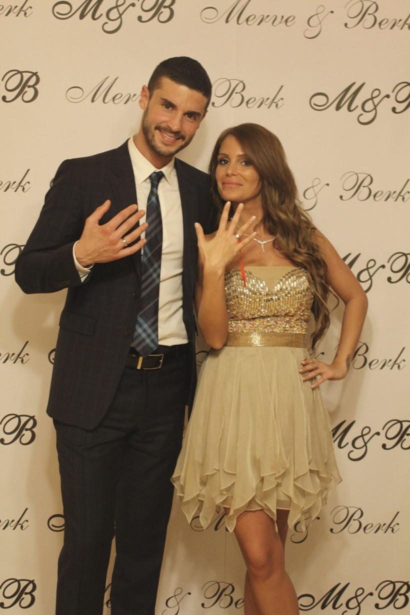 Berk Oktay'ın uygunsuz görüntüleri davasında sevgilisi Yıldız Çağrı Atiksoy destek çıktı - Resim: 1