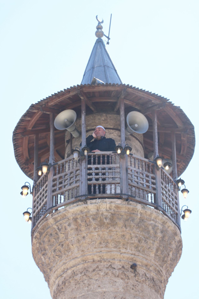 Fransız top mermisinin yıkmadığı cami depremde yıkıldı, minarede herkesin dikkatini çeken görüntü - Resim: 7