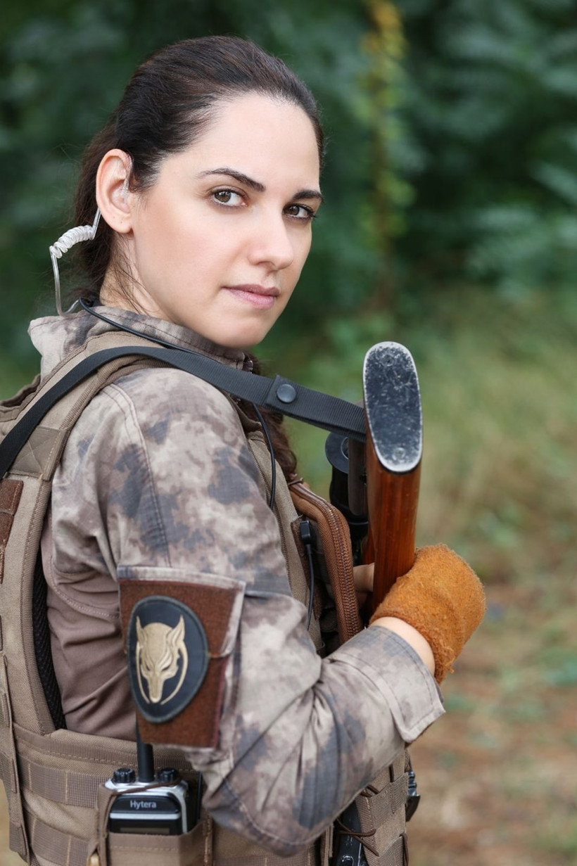 BÖRÜ dizisinin Asena Tümer'i Ahu Türkpençe kimdir?  - Resim: 3