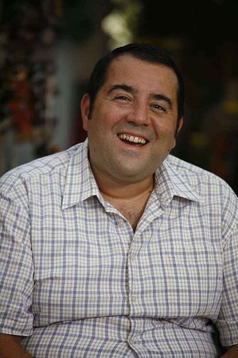 Ata Demirer dolu dizgin aşk yaşıyor! Sevgilisi ile paylaştı... - Resim: 3