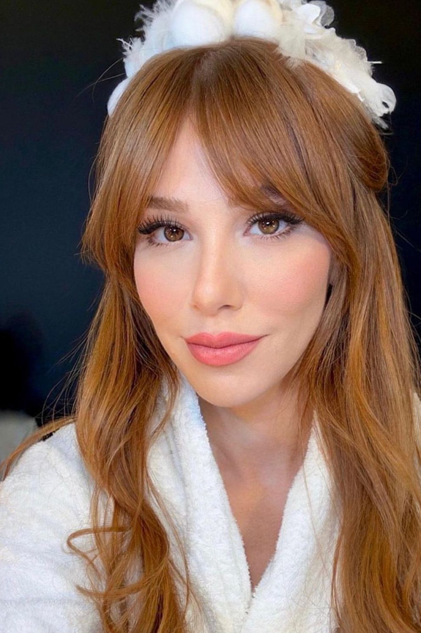 Tutuklanan Jahrein'den oyuncu Elçin Sangu'ya "çomar" davası - Resim: 4