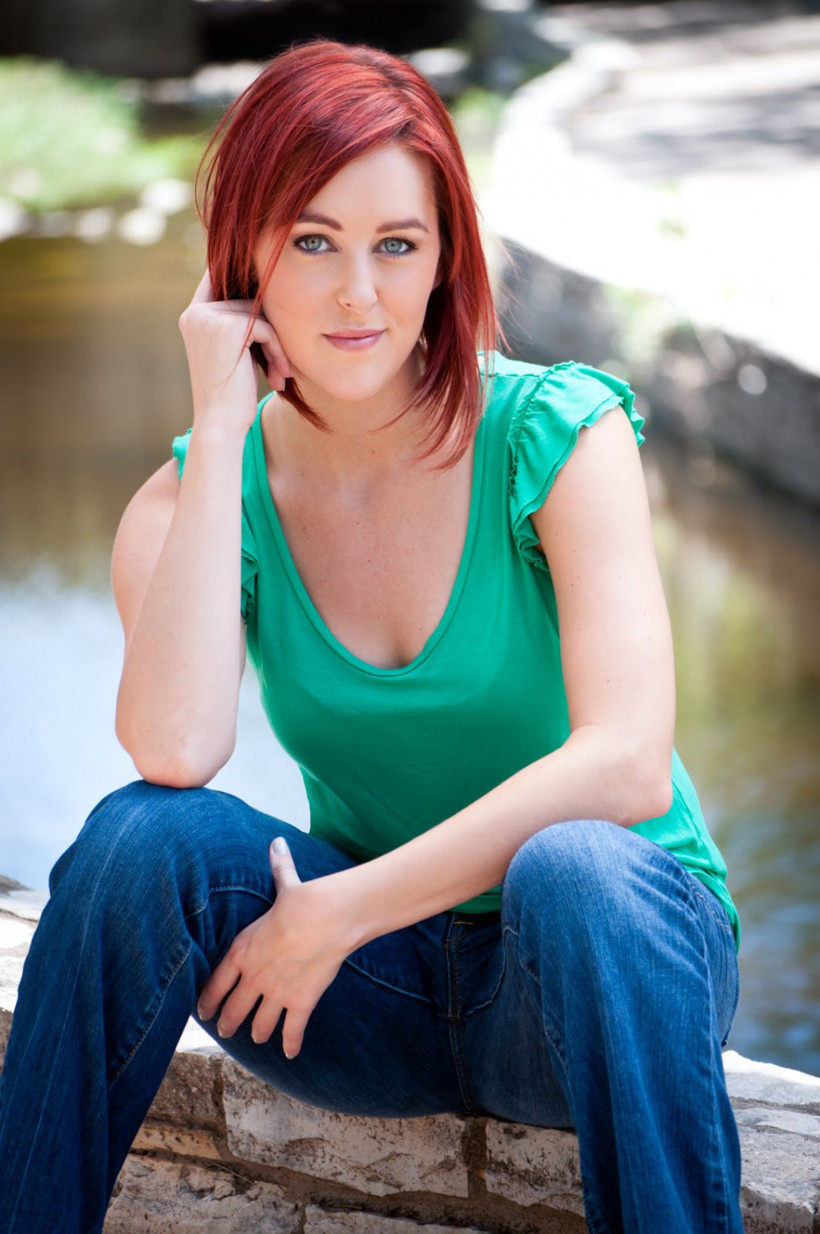 Radyocu kadın canlı yayında doğurdu! - Resim: 1